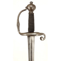 Armes Blanches FORTE EPEE REGLEMENTAIRE D'ARSENAL WALLONNE DE CAVALERIE DITE DE 1679 LOUP PASSAU SOLINGEN - FRANCE 1660 à 1700 {