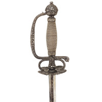 Armes Blanches FINE ET RICHE ÉPÉE À LA MOUQUETAIRE EN FER LAME GRAVÉE DEVISE RECTE FACIENDO NEMINEM TIMEAS  - FRANCE FIN DU XVII