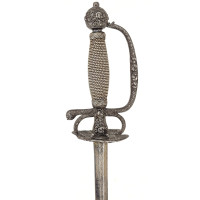 Armes Blanches FINE ET RICHE ÉPÉE À LA MOUQUETAIRE EN FER LAME GRAVÉE DEVISE RECTE FACIENDO NEMINEM TIMEAS  - FRANCE FIN DU XVII