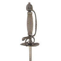 Armes Blanches FINE ET RICHE ÉPÉE À LA MOUQUETAIRE EN FER LAME GRAVÉE DEVISE RECTE FACIENDO NEMINEM TIMEAS  - FRANCE FIN DU XVII