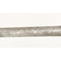 Armes Blanches FORTE ÉPÉE À BRANCHES ET ANNEAUX DE STYLE XVIIè ÉPOQUE VIOLLET LE DUC FRANCE XIXè {PRODUCT_REFERENCE} - 6