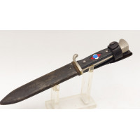 Militaria COUTEAU POIGNARD DE LA JEUNESSE HJ MODELE 1933  HUBERTUS SOLINGEN  DEVISE "BLUT UND CHREL" - ALLEMAGNE  SECONDE GUERRE