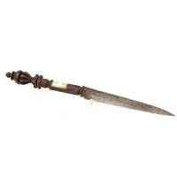 Coutellerie COUTEAU ANCIEN VERS 1550   EN FER ET NACRE  -  FRANCE SECONDE MOITIÉ DU XVIè SIÈCLE {PRODUCT_REFERENCE} - 13
