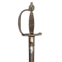 Armes Blanches ÉPÉE DE RECOMPENSE EN ARGENT DONNÉ PAR LE ROI EN 1817 À Mr BELLANGER FRANCOIS VÉTÉRANS GUERRE DE VENDÉE / GENDARM