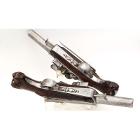 Armes de Poing PAIRE DE PISTOLETS À  SILEX  CHIEN DE MER  MARINE MILITAIRE  VERS 1770 / 1780 - FRANCE ANCIENNE MONARCHIE {PRODUC
