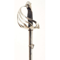 Armes Blanches SABRE FANTAISIE MODÈLE 1882 D'OFFICIER D'INFANTERIE DE FÉVRIER 1907 MANUFACTURE DE CHATELLERAUT- FRANCE IIIè RÉPU