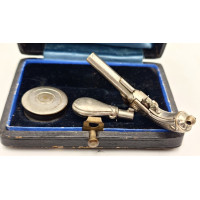 Armes de Poing PISTOLET A PERCUSSION MINIATURE + ACCESSOIRES EN COFFRET BREVETE S.G.D.G. {PRODUCT_REFERENCE} - 8