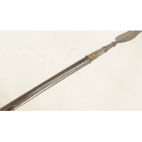 Armes Blanches POINTE DE FER ESPONTON D'OFFICIER AUX ARMES DE MANTES LA JOLIE VERS 1700/1750 PIQUE LANCE - FRANCE ANCIENNE MONAR