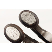 Armes de Poing PAIRE DE PISTOLETS DE RÉCOMPENSE DU DIRECTOIRE EXÉCUTIF AU COMMANDANT FREDERIC LOUIS TRAWITZ (1771 - 1817) BOUTET