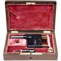 Armes de Poing PISTOLET GAULOIS NUMERO 4 EN COFFRET FINITION LUXE CALIBRE 8MM GAULOIS Mre DE SAINT-ETIENNE - FRANCE XIXè {PRODUC