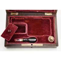 Armes de Poing PISTOLET GAULOIS NUMERO 4 EN COFFRET FINITION LUXE CALIBRE 8MM GAULOIS Mre DE SAINT-ETIENNE - FRANCE XIXè {PRODUC