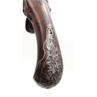 Armes de Poing PISTOLET DE VOYAGE A SILEX XVIIIè SIGNATURE DE HENRI DEVILLERS LIEGE 1734-1762 - BELGIQUE 18è {PRODUCT_REFERENCE}