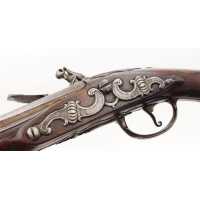 Armes de Poing PISTOLET DE VOYAGE A SILEX XVIIIè SIGNATURE DE HENRI DEVILLERS LIEGE 1734-1762 - BELGIQUE 18è {PRODUCT_REFERENCE}