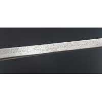 Armes Blanches GUEYTON ORFÈVRE SABRE DE PRÉSENT OFFERT AU CAPITAINE DE LINIERS EN 1861 PAR LA SECTION DE CAVALERIE DE SAINT-CYR 