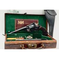 Armes de Poing REVOLVER DE TIR   WEBLEY TARGET MODEL 1896   EN VALISE CUIR  CALIBRE 455 / 450  &  22 Morris 297/230  - GB XIXè {