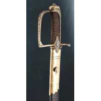 Armes Blanches SABRE D'OFFICIER DES CHASSEURS A PIED DE LA GARDE IMPERIALE  1804 SOLINGEN - FRANCE PREMIER EMPIRE {PRODUCT_REFER