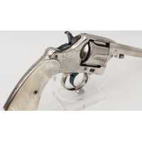Armes de Poing REVOLVER COLT MODELE 1889 NAVY CALIBRE 38 LONG COLT FINITION LUXE NICKEL ET NACRE 1891 - USA XIXè {PRODUCT_REFERE