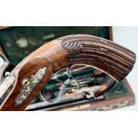 Armes de Poing CASSETTE NECESSAIRE DE DUEL PAIRE PISTOLETS PAR BOURDON A ETAMPES  1845 / 1855 - FRANCE XIXè {PRODUCT_REFERENCE} 