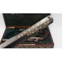 Armes de Poing CASSETTE NECESSAIRE DE DUEL PAIRE PISTOLETS PAR BOURDON A ETAMPES  1845 / 1855 - FRANCE XIXè {PRODUCT_REFERENCE} 