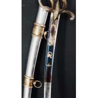Armes Blanches SABRE D'OFFICIER DE CAVALERIE LÉGÈRE MONTURE À LA CHASSEUR DU MODÈLE AN IX LAME SOLINGEN - FRANCE CONSULAT ET PRE