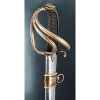 Armes Blanches SABRE D'OFFICIER DE CAVALERIE LÉGÈRE MONTURE À LA CHASSEUR DU MODÈLE AN IX LAME SOLINGEN - FRANCE CONSULAT ET PRE