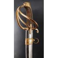 Armes Blanches BEAU SABRE D'OFFICIER DES HUSSARDS ÉCLAIREURS  JEUNE GARDE IMPERIALE MODÈLE À LA CHASSEUR MODÈLE AN IX - FRANCE P