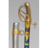 Armes Blanches BEAU SABRE D'OFFICIER DES HUSSARDS ÉCLAIREURS  JEUNE GARDE IMPERIALE MODÈLE À LA CHASSEUR MODÈLE AN IX - FRANCE P