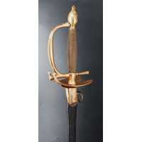Armes Blanches ÉPÉE D'OFFICIER D'INFANTERIE RÈGNE DE LOUIS XVI VERS 1780 EN BRONZE DORÉ - FRANCE ANCIENNE MONARCHIE {PRODUCT_REF