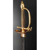 Armes Blanches ÉPÉE D'OFFICIER D'INFANTERIE RÈGNE DE LOUIS XVI VERS 1780 EN BRONZE DORÉ - FRANCE ANCIENNE MONARCHIE {PRODUCT_REF