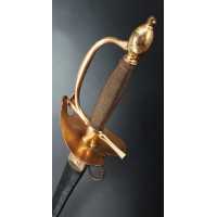 Armes Blanches ÉPÉE D'OFFICIER D'INFANTERIE RÈGNE DE LOUIS XVI VERS 1780 EN BRONZE DORÉ - FRANCE ANCIENNE MONARCHIE {PRODUCT_REF