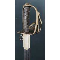 Armes Blanches SABRE D'OFFICIER DU RÉGIMENT DE CAVALERIE DE LA REINE MAISON DU ROI ÉPOQUE LOUIS XVI {PRODUCT_REFERENCE} - 22
