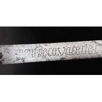 Armes Blanches SABRE D'OFFICIER DU RÉGIMENT DE CAVALERIE DE LA REINE MAISON DU ROI ÉPOQUE LOUIS XVI {PRODUCT_REFERENCE} - 51