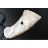 Pièces détachées en ligne PAIRE DE PLAQUETTES EN NACRE POUR REVOLVER COLT95 ET DÉRIVÉS COLT 1889 / 1895 / 1901 ETC {PRODUCT_REFE