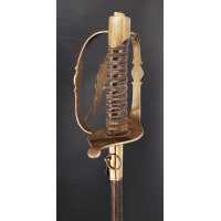 Armes Blanches SABRE D'OFFICIER DE DRAGON LAME DE BRETTEUR POUR ENTRAINEMENT À L'ESCIME MILITAIRE - FRANCE ÉPOQUE LOUIS XVI {PRO