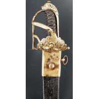 Armes Blanches SABRE D'OFFICIER DE DRAGONS RÈGNE DE LOUIS XV - FRANCE ANCIENNE MONARCHIE {PRODUCT_REFERENCE} - 24
