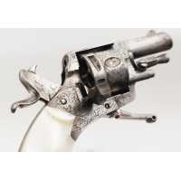 Armes de Poing REVOLVER DE POCHE DE TYPE BULL DOG "PUPPY" CALIBRE 5MM PERCUSSION CENTRALE - BELGIQUE XIXè {PRODUCT_REFERENCE} - 