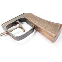 Pièces détachées en ligne POIGNÉE PONTET À SYSTÈME DE DÉTENTE   MITRAILLEUSE DARNE MODÈLES  1922 / 1929 / 1933 {PRODUCT_REFERENC