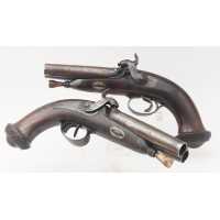 Armes de Poing RARISSIME PAIRE DE PISTOLETS CORSE  DOUBLES CANONS À PERCUSSION FAIT À PIETRALBA XIXè CALIBRE 13MM {PRODUCT_REFER