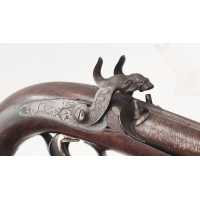 Armes de Poing RARISSIME PAIRE DE PISTOLETS CORSE  DOUBLES CANONS À PERCUSSION FAIT À PIETRALBA XIXè CALIBRE 13MM {PRODUCT_REFER