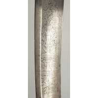 Armes Blanches SABRE DE HUSSARD PAR BOUTET DIRECTEUR ARTISTE MANUFACTURE À VERSAILLES - FRANCE PREMIER EMPIRE {PRODUCT_REFERENCE