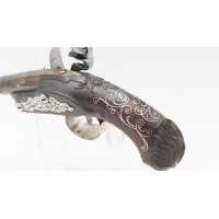 Armes de Poing PISTOLET DE POCHE D'OFFICIER DE MARINE CALOTTE TÊTE D'OISEAU SIGNÉ PARIS - FRANCE XVIIIè  - 9