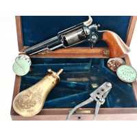 Armes de Poing COFFRET REVOLVER COLT ROOT MODEL 1855  SIDE HAMMER POCKET  Calibre 28  EN COFFRET AVEC NOTICE -  USA XIXè AV-2574