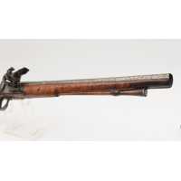 Armes de Poing LONG PISTOLET À SILEX N. LE BOURGUIGNON À PARIS - FRANCE DÉBUT XVIIIè A - 1469 - 62 .19 - 14