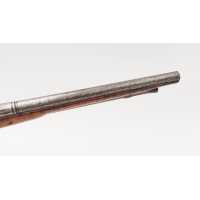 Armes de Poing LONG PISTOLET À SILEX N. LE BOURGUIGNON À PARIS - FRANCE DÉBUT XVIIIè A - 1469 - 62 .19 - 9