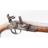 Armes de Poing LONG PISTOLET À SILEX N. LE BOURGUIGNON À PARIS - FRANCE DÉBUT XVIIIè A - 1469 - 62 .19 - 16