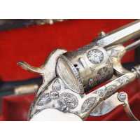 Armes de Poing REVOLVER CHAMELOT DELVIGNE 1862 CAL. 7MM À BROCHE  DIT DE "GAUCHER" FINITION LUXE DORÉ EN COFFRET  - 11