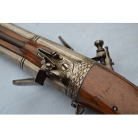 Armes de Poing PISTOLET SILEX 2 CANONS TOURNANTS VERS 1680 - FR Ancien Régime Louis XIV {PRODUCT_REFERENCE} - 8