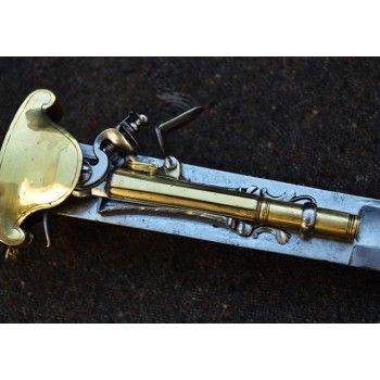 DAGUE DE VÉNERIE COMBINÉE PISTOLET SILEX  - France XVIIIè
