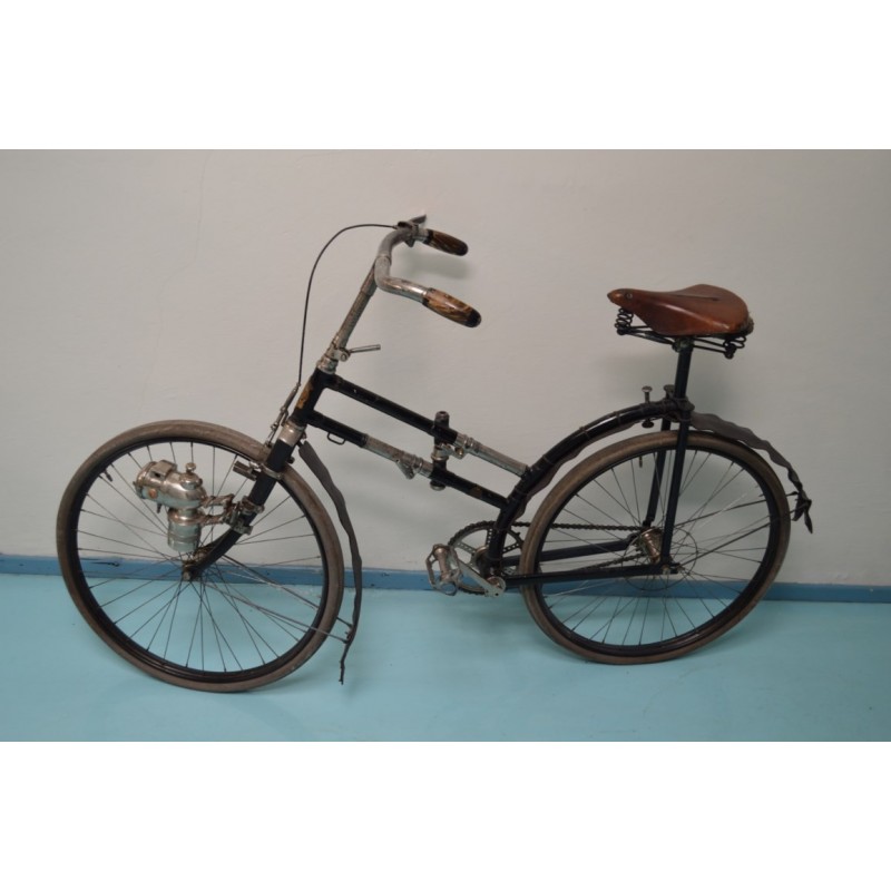 Vélo du capitaine Gérard modèle 1895 2é type Vélo du capitaine Gérard modèle 1895 2é type