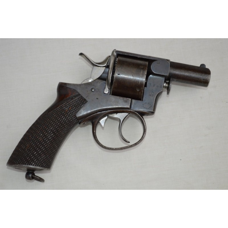 REVOLVER WEBLEY RIC N°1 POLICE 1er MODELE 1868 Calibre 442 - GB XIXè REVOLVER WEBLEY RIC N°1 POLICE 1er MODELE 1868 Calibre 442 - GB XIXè